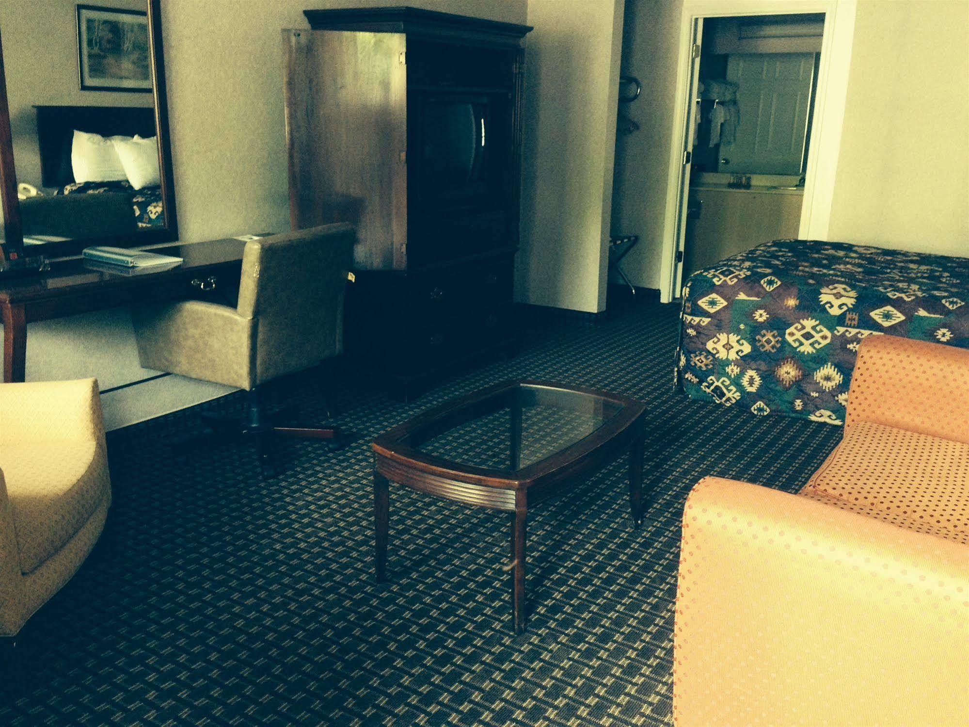 Cherokee Grand Hotel Exterior photo